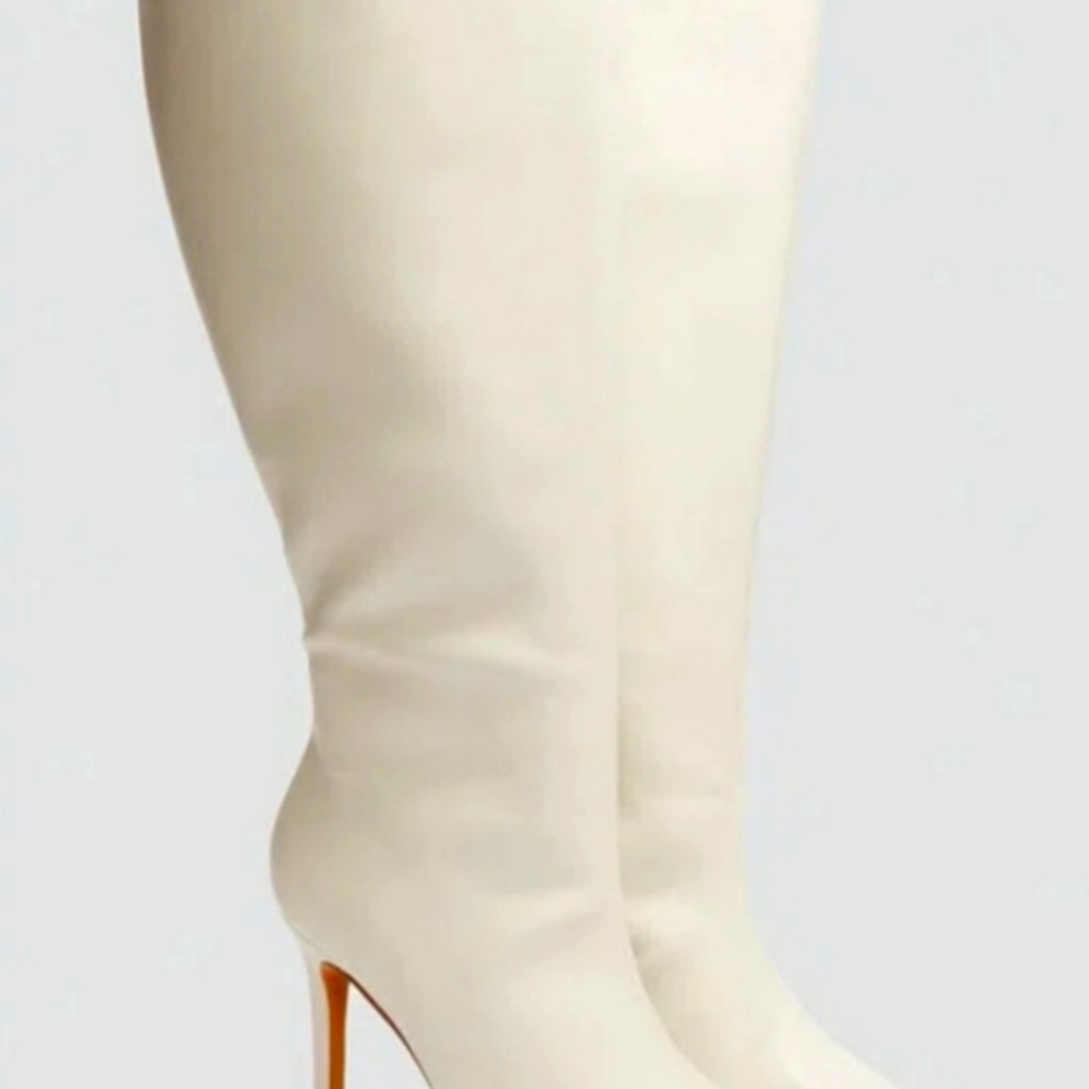 BNIB Fashion to Figure Wide Calf Ivory Boots! Sz 12W